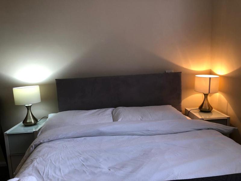 Цены на Entire flat Very comfortable 1 bedroom London в Лондоне