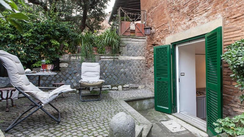 Imperial Forum Rental in Rome — отель с удобствами в Риме