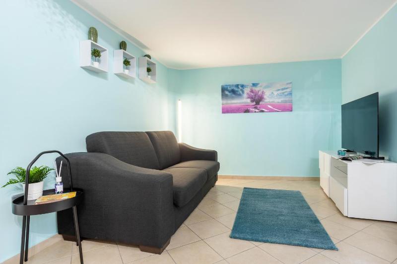 Casa Primavera Cozy Apartment — забронировать отель в Неаполе