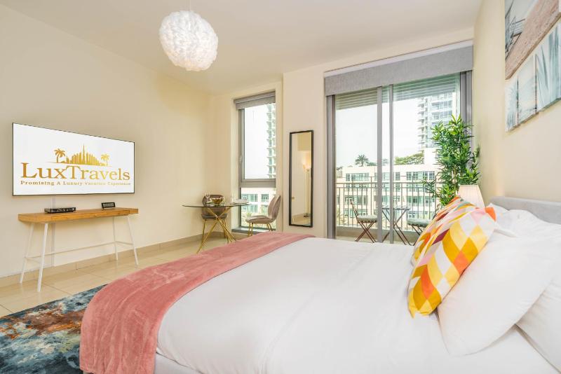 LuxBnB Standpoint Tower BLVD Views — отель в Дубае, Объединенные Арабские Эмираты