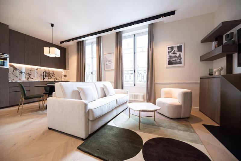 MBM - Luxury home in marais — комфортный отель в Париже