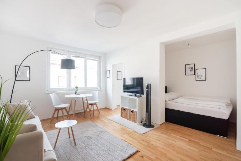 Modern, bright Studio -close to the center in a quiet area — отель с удобным расположением в вене