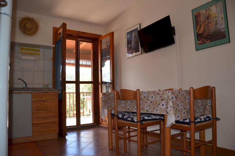 Trilocale Clima a Ottiolu - Confortevole appartamento mare