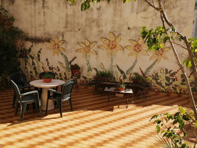 Napoli centro spaccanapoli — отель с удобным расположением в Неаполе