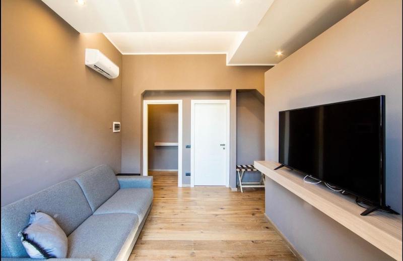 NEW WONDERFUL BILO WITH WALK-IN CLOSET from Moscova Suites Apartments — отель в Милане, Италия