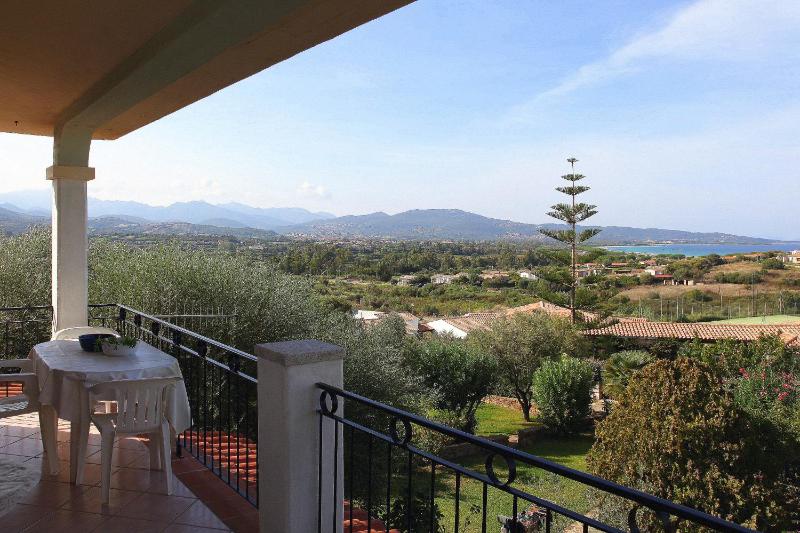 Appartamento Vista Mare a Tanaunella - Relax Garantito