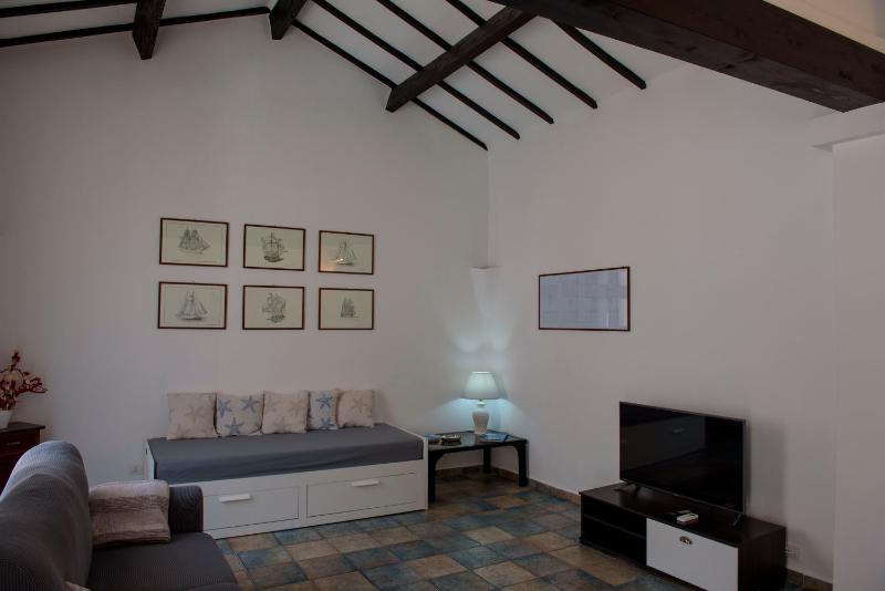 La casa di Nì a Santa Teresa: Accogliente Casa Vacanze