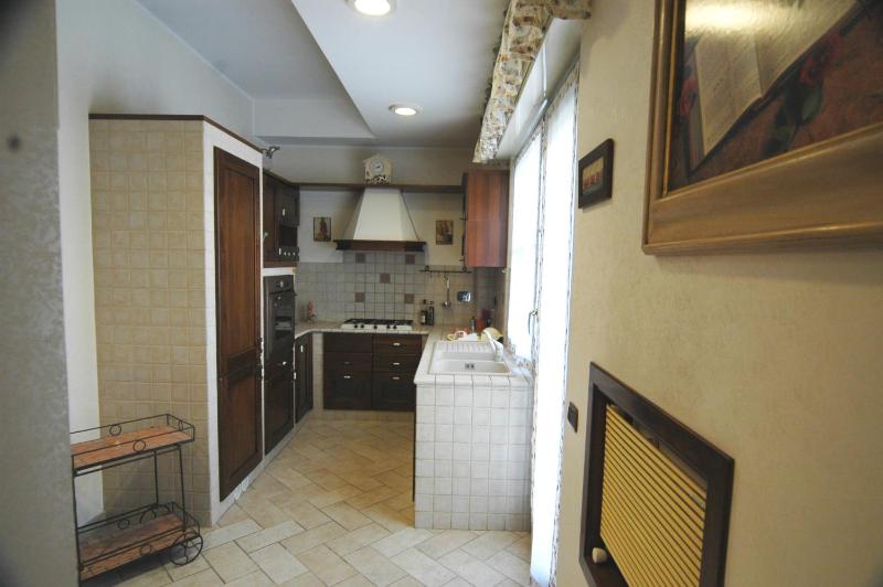 In Rome in a delightful 3-person apartment, Deluxe with Jacuzzi — отзывы гостей и цены
