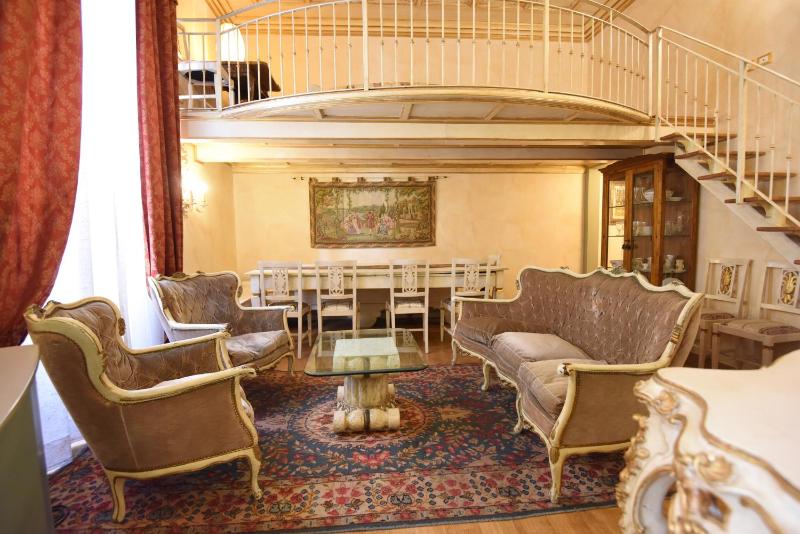 Italian Experience-Suite Medici Loft 8 — забронировать отель в Флоренции