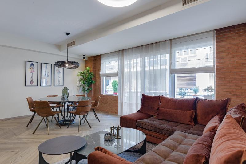 Acropolis Premium Residence — комфортный отель в Афины