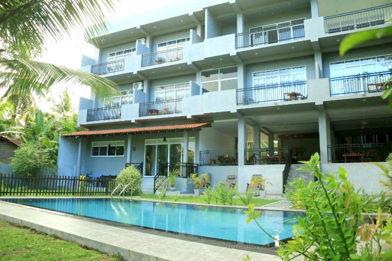 Sri villa Rest — комфортный отель в Хиккадува
