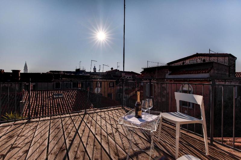 Venice Skyline View Studio Apartment M0270428215 — отзывы гостей и цены