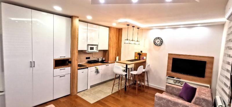 MOON LUX Apartman Beograd — отель в Белграде, Сербия