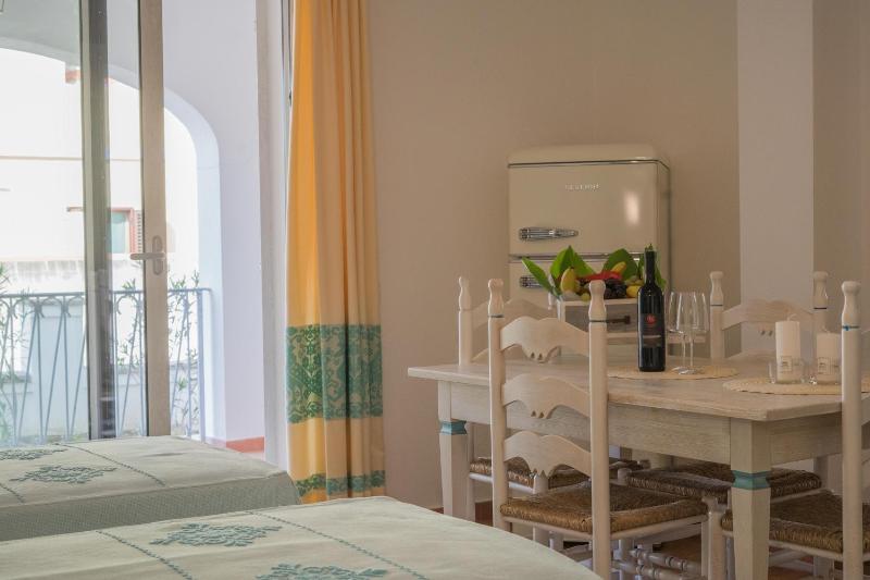 Residenze Golfo Orosei - Lussuosi Appartamenti con Piscina