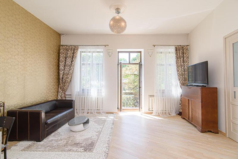 Romantic Apartment with a balcony by URBAN RENT — отзывы гостей и цены