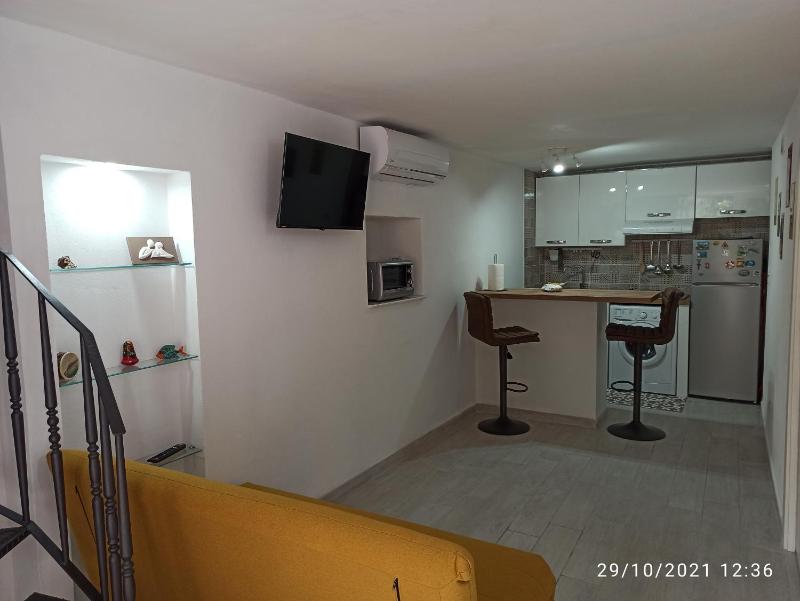 Casa Pontecorvo — забронировать отель в Неаполе