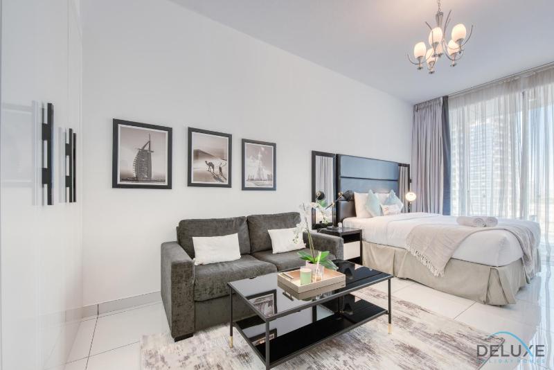 Radiant Studio at Giovanni Boutique Suites DSC by Deluxe Holiday Homes — отель с удобным расположением в Дубае