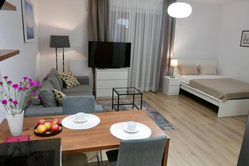 Branickiego 23 Apartment close to Medicover and Paley — отель с удобствами в Варшаве