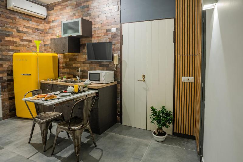 FEDERICO'S HOME — забронировать отель в Неаполе