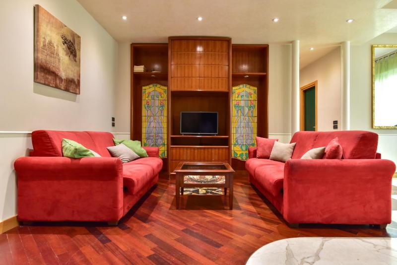 Elegant & Cozy Apartment in the heart of Rome — отзывы гостей и цены