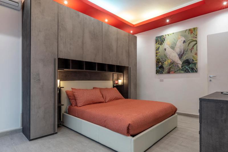 Trastevere Modern Apartment — забронировать отель в Риме
