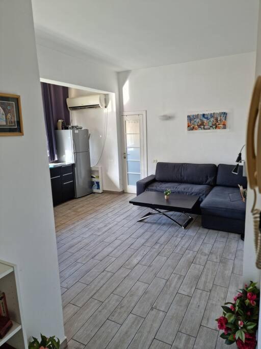 2.5 rooms in the heart of tel aviv — отель в Тель-Авиве, Израиль