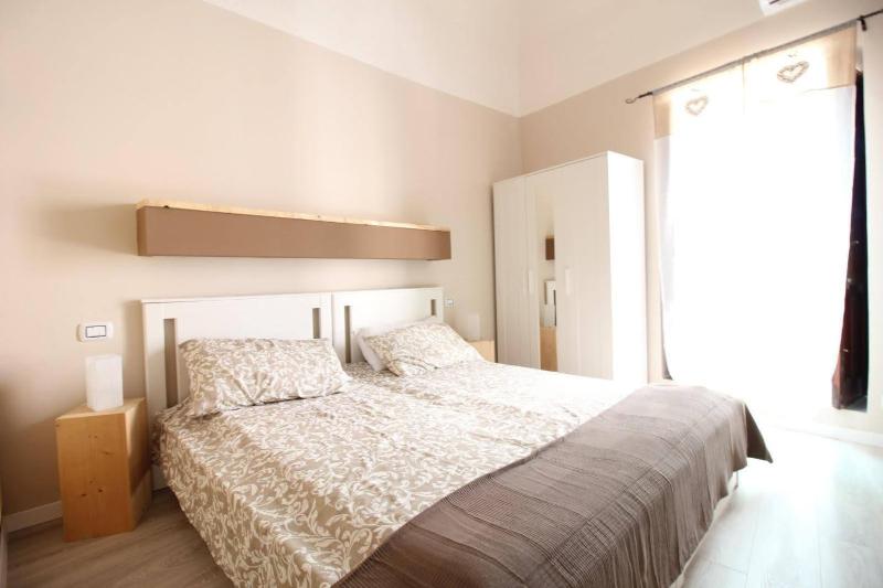 Zyz Holiday Home — забронировать отель в Палермо