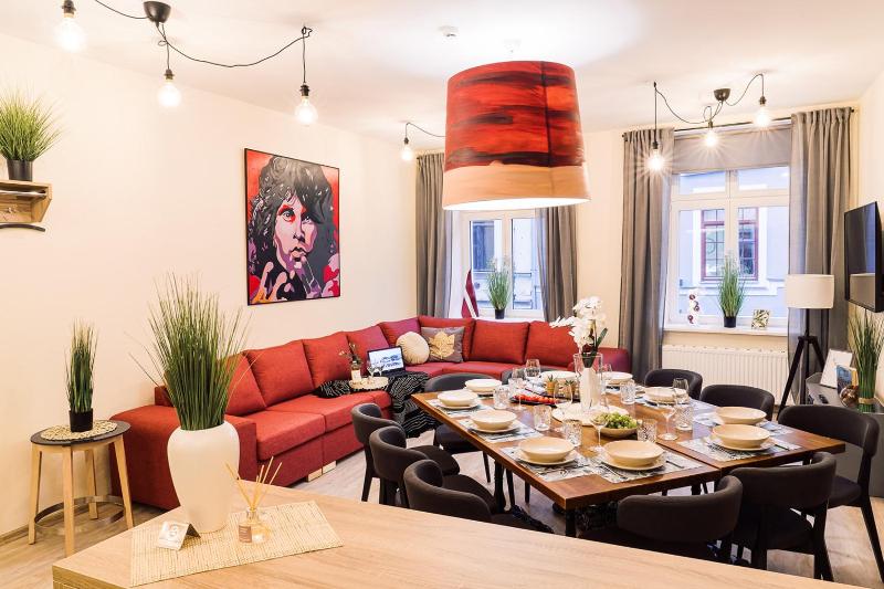 MORRISON apartment/15 guests/7bedrooms/Riga Old Town — отель с удобствами в риге