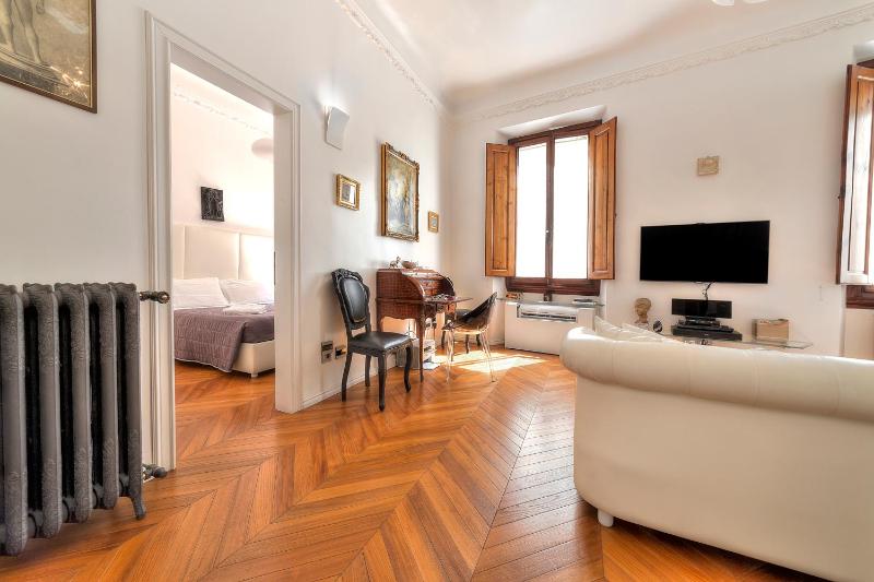 Suite Deluxe Florence — отель с удобным расположением в Флоренции