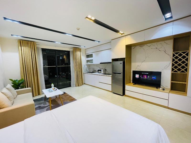 Gavi Home - Luxury Apartment D'Capitale Tran Duy Hung Ha Noi — комфортный отель в Ханое