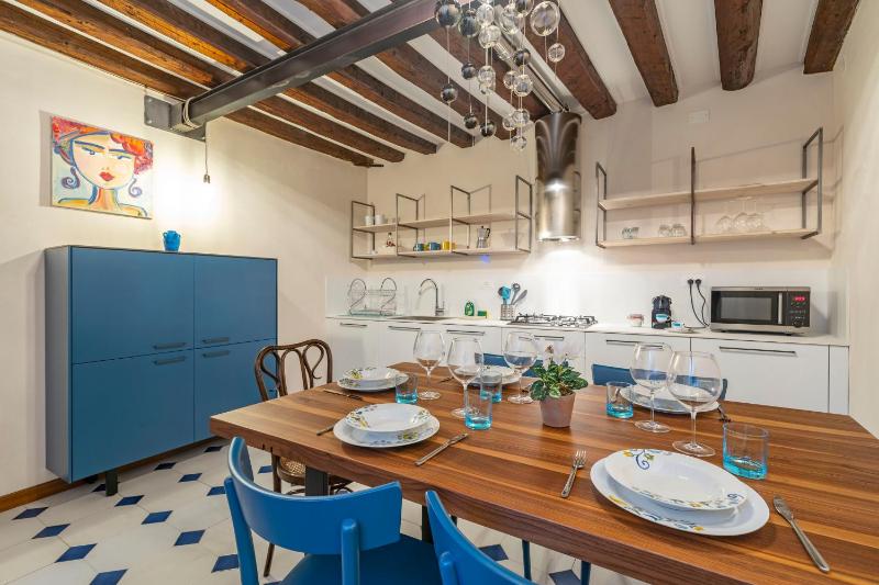 San Silvestro House — отель с удобным расположением в Венеции