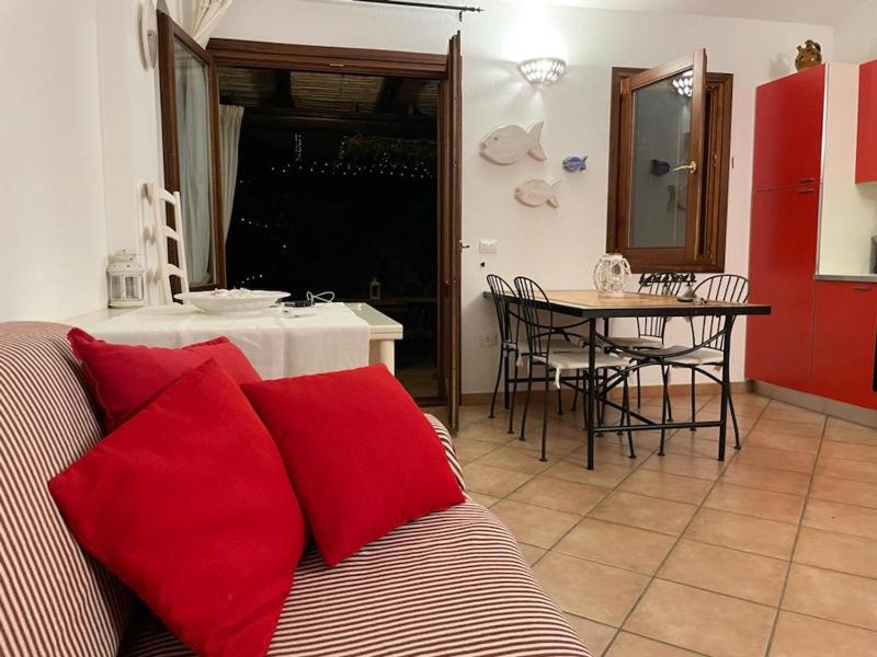 Casetta del Borgo a Olbia - Incantevole Rifugio sul Mare