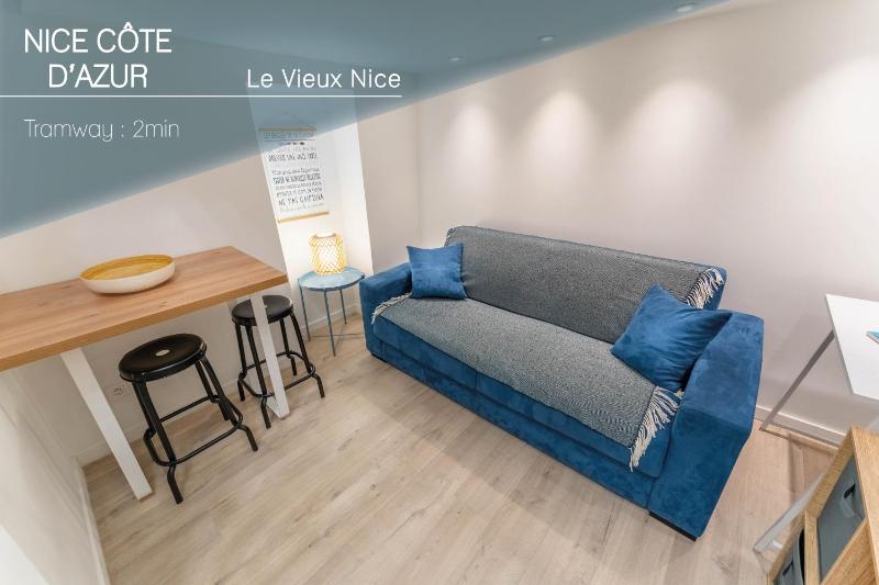 Vieuxnice 3 EME ETAGE vieilleville emblematique hyper centre — отель с удобным расположением в Николь