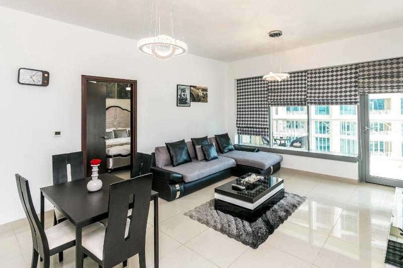 1 Bed with Boulevard View 29 Blvd Tower I Downtown - NOX Holiday Homes — отель с удобным расположением в Дубае