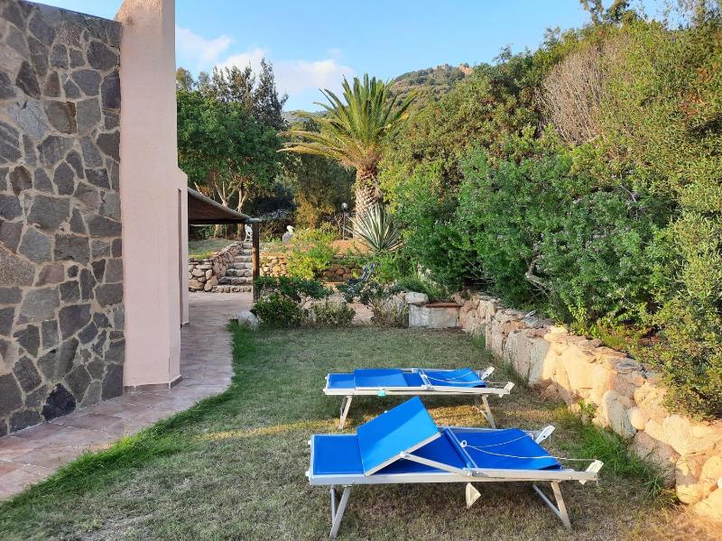 Villa Rosetta a Chia - Splendida casa fronte mare