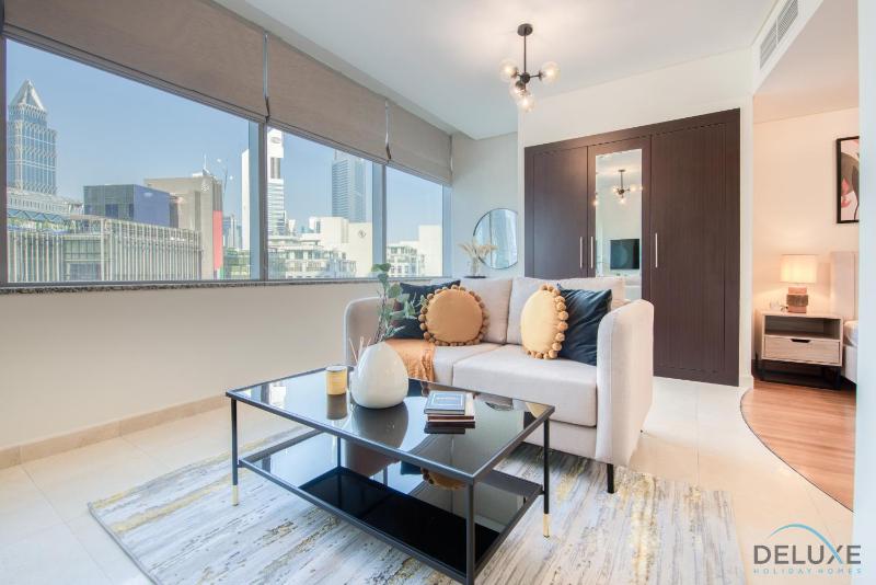 Unbeatable Rate Stylish 1BR with Balcony Near Metro by Deluxe Holiday Homes — отель с удобным расположением в Дубае