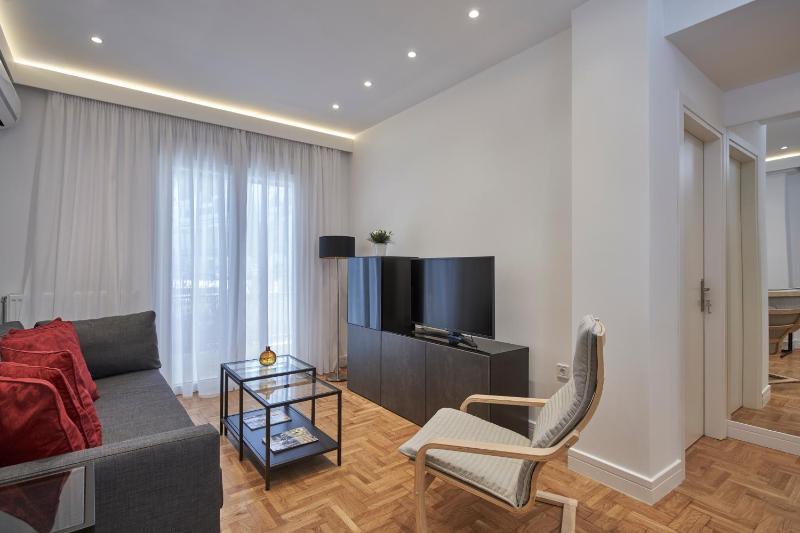 Hilton-Ilisia Park 2Bd Elite Living — комфортный отель в Афины