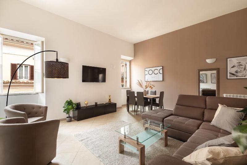 Residenza Piazza di Spagna — забронировать отель в Риме