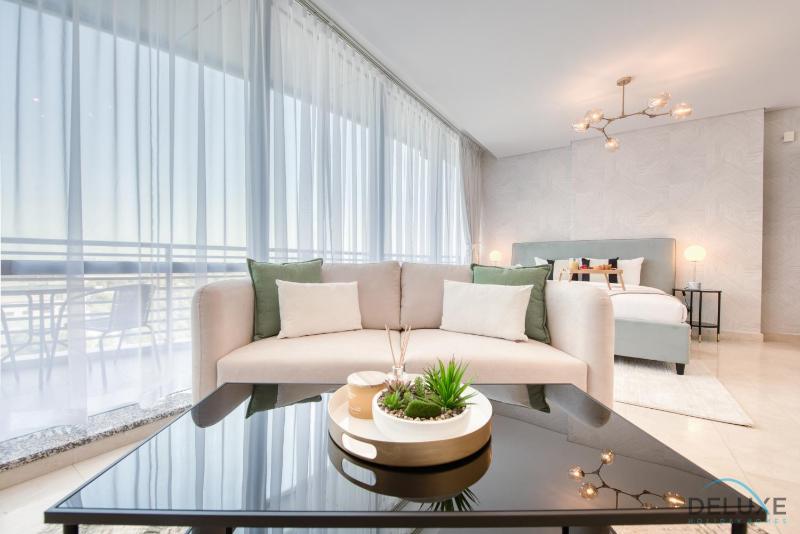 Upscale Studio at Sky Gardens DIFC by Deluxe Holiday Homes — отель с удобным расположением в Дубае