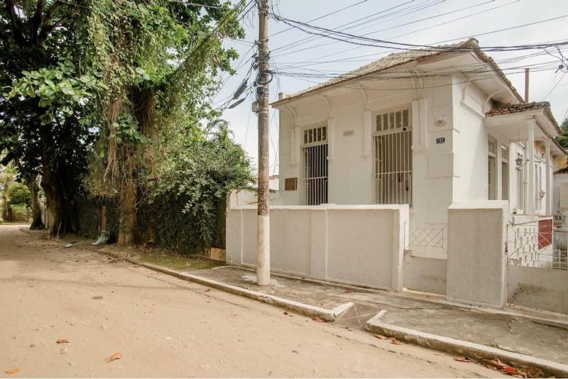 Casa Espacosa Ilha de Paqueta — забронировать отель в Рио