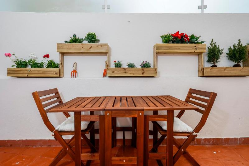 7ti7 Telhal apartment with a lovely Backyard — забронировать отель в Лиссабоне