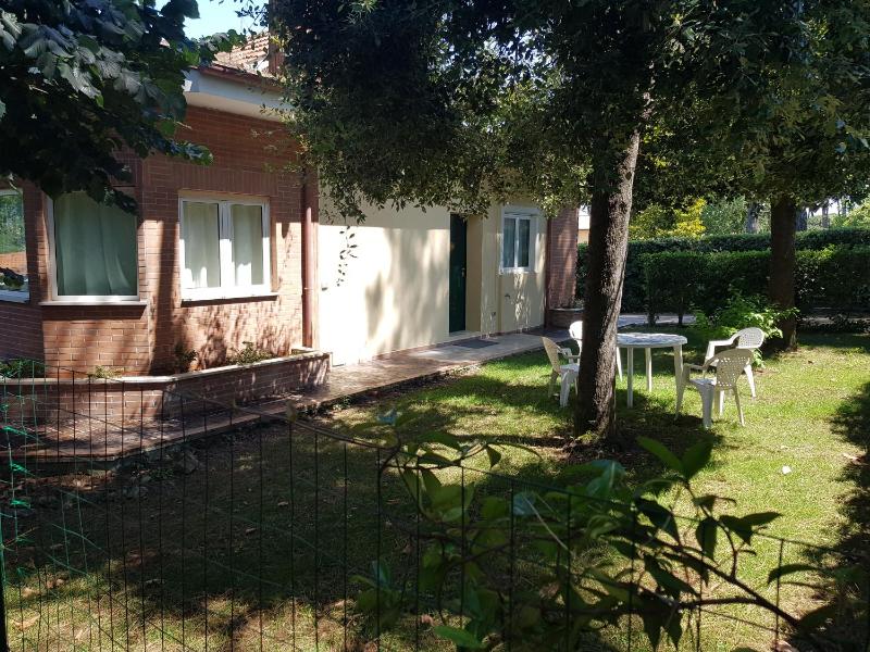 Цены на Casa di Monica e Mauro в Риме