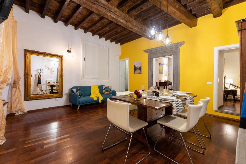 Цены на Signoria - Flo Apartments в Флоренции