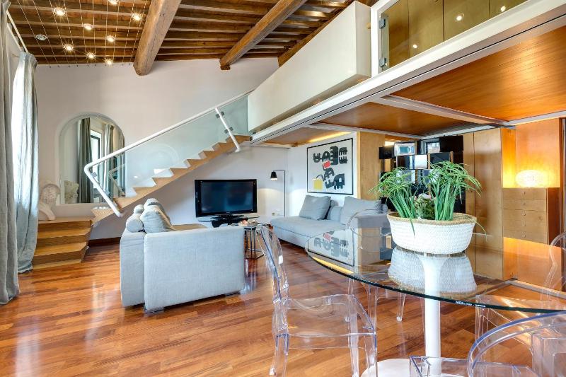 Mamo Florence - Beatrice Apartment — забронировать отель в Флоренции