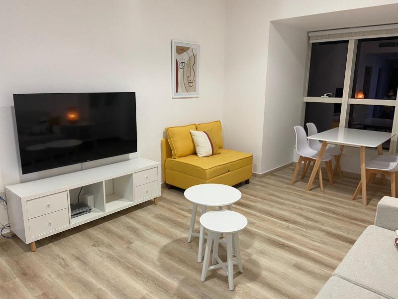 Lovely 1 bedroom vacation home in Dubai Marina — отель с удобствами в Дубае