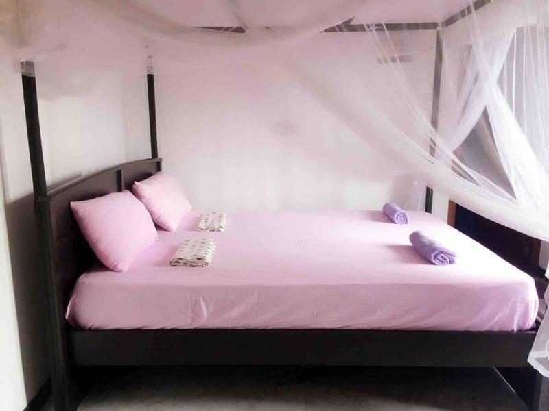 Suren Guest House- Entire villa — отель в Хиккадува, Шри-Ланка