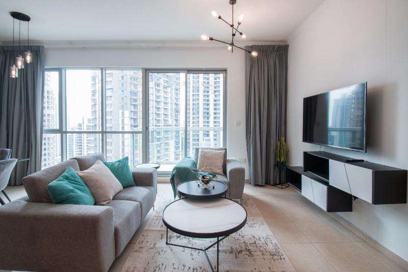 5 mins to Burj Khalifa! Residence 26 — отель в Дубае, Объединенные Арабские Эмираты