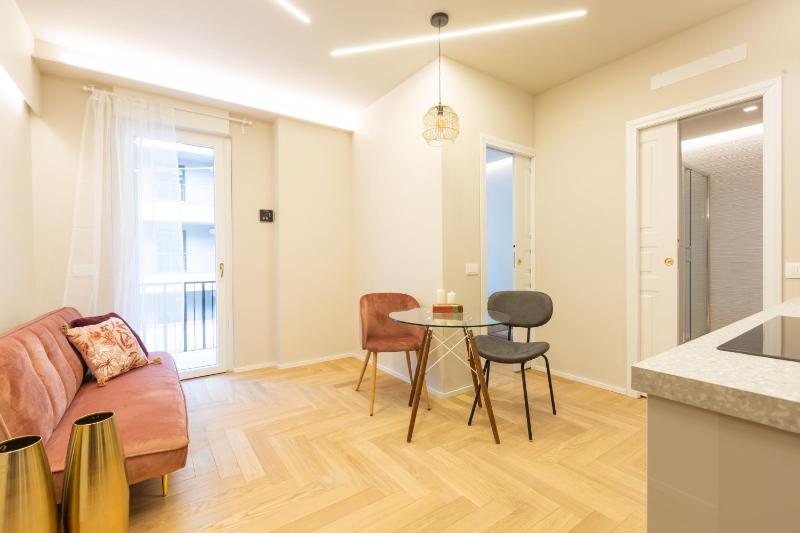 Casa da Suite Rosea — комфортный отель в Милане
