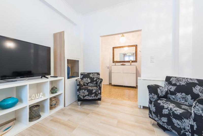 Fresh and Clean apt for 6 in Koukaki — отзывы гостей и цены
