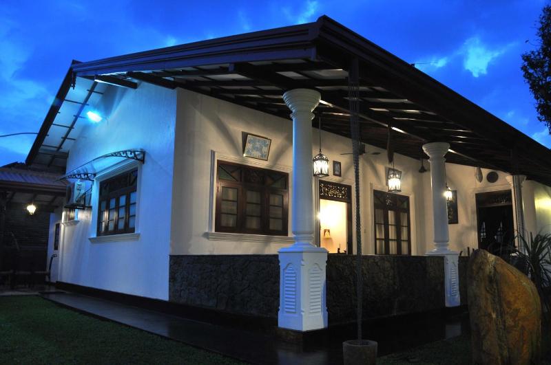 Mama Villa Hikkaduwa — отель в Хиккадува, Шри-Ланка